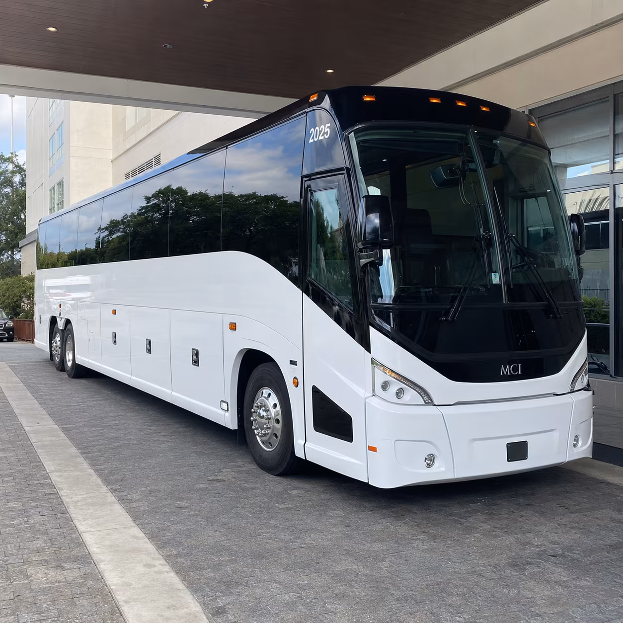 daly city 54 passenger charter bus